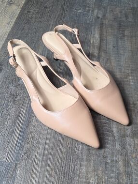 Pointed Toe Slingback Kitten Heels in Nude